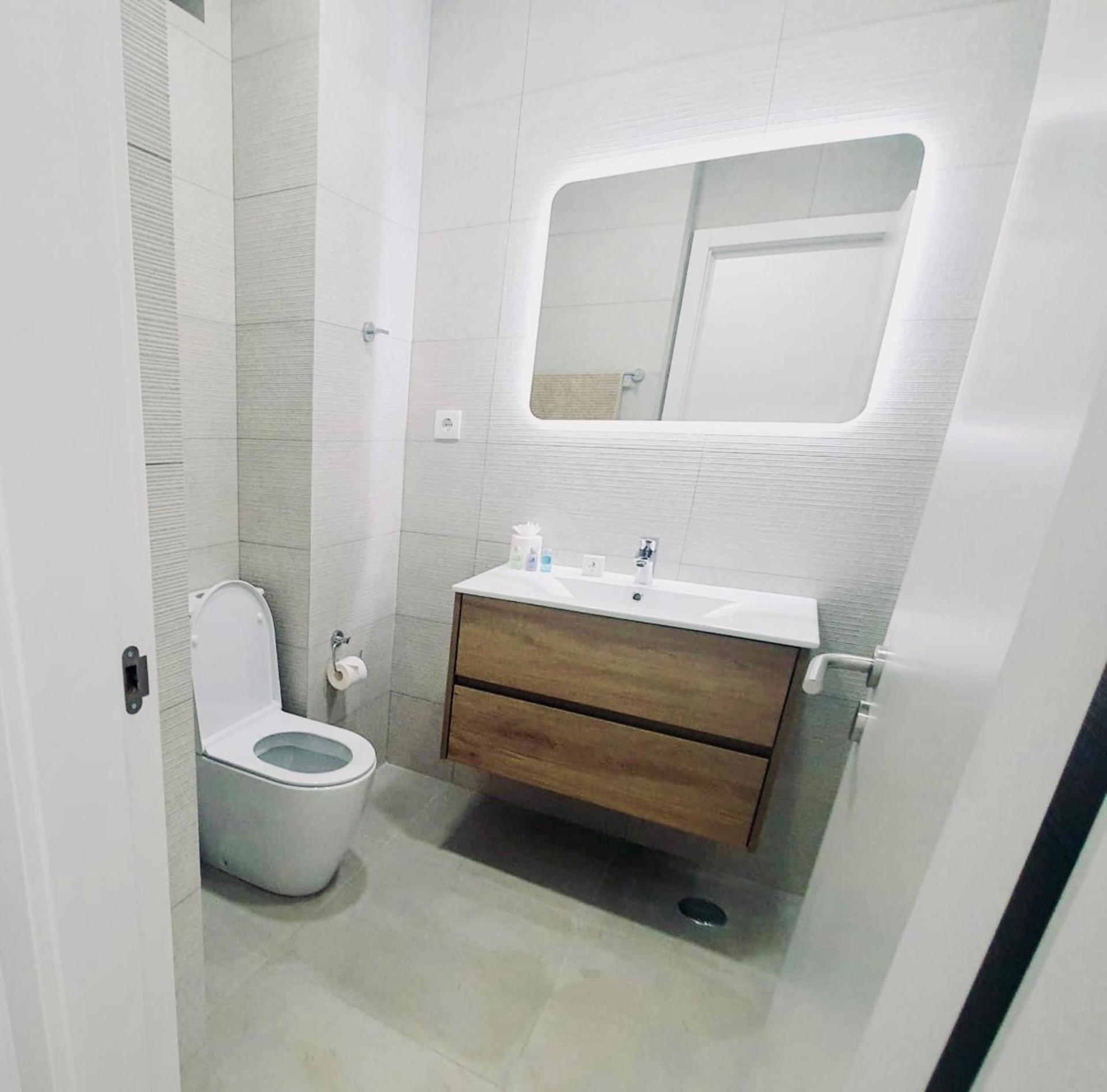 Central Lagos Apt With Marina Views Near Beaches Екстер'єр фото